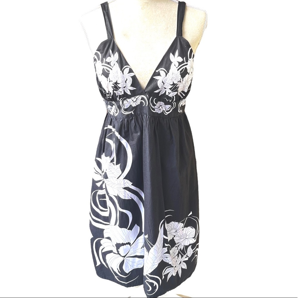 Connection Dress with Floral Print; Empire Waist; Size 18​